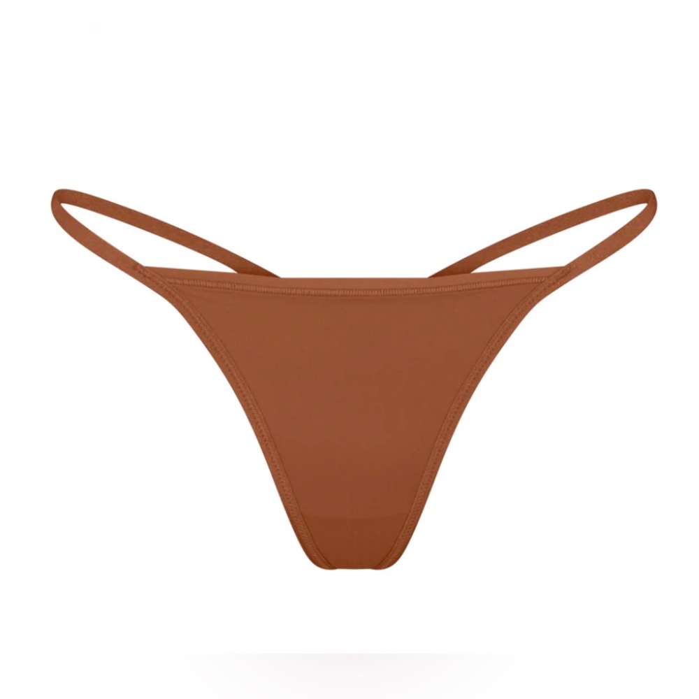 Skims - Plus Size T- string Thong - Camel